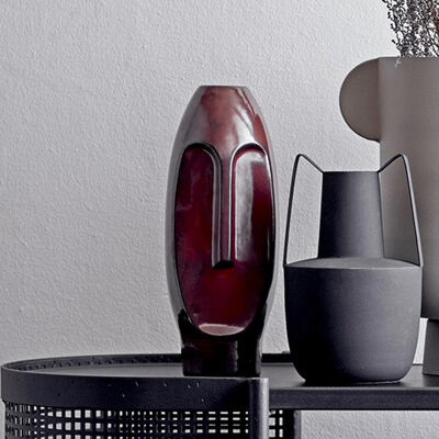 Bloomingville David vaasi kasvoilla ruskea